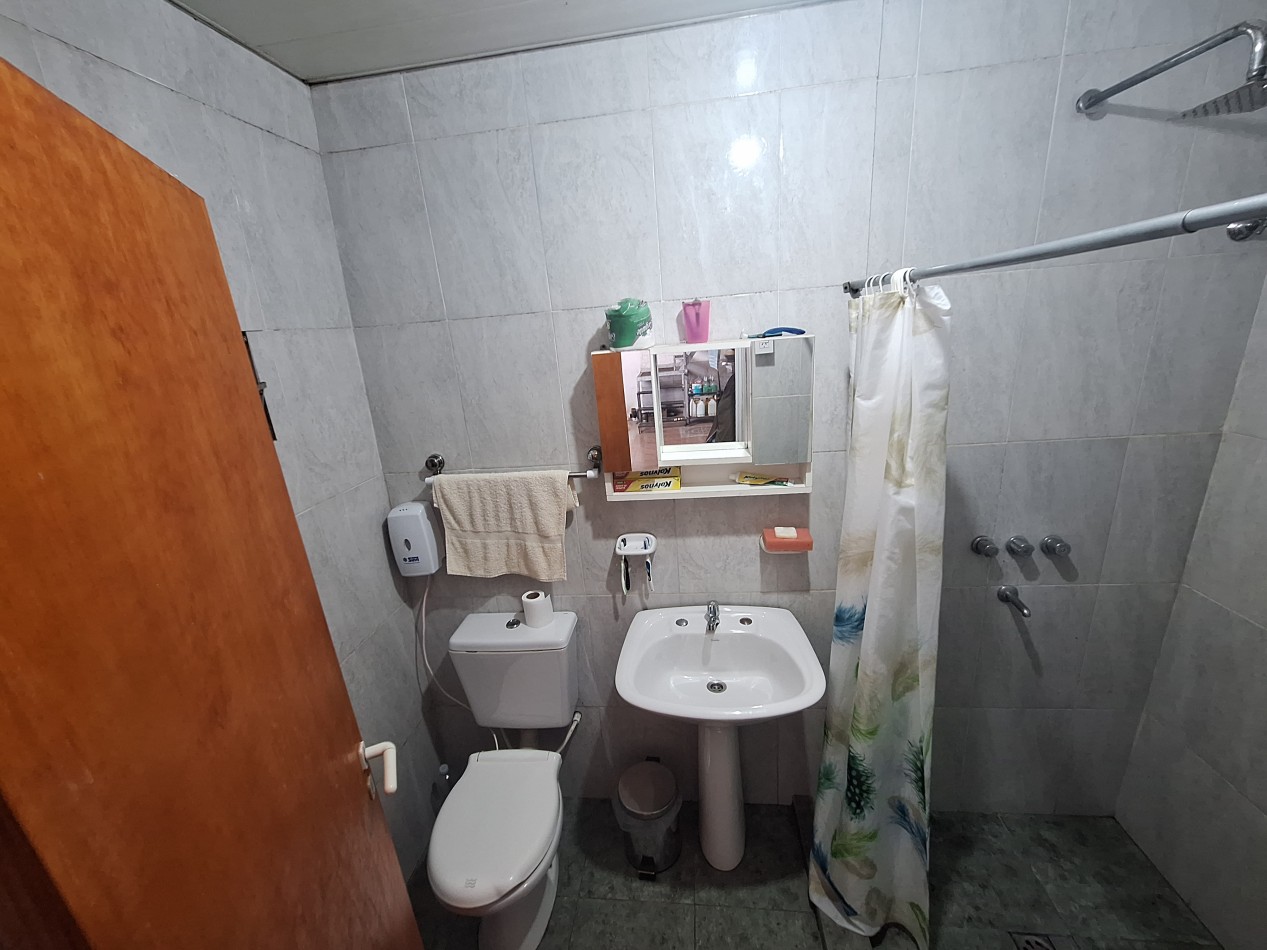 Vendo  Local, Casa y Departamento todo en un solo inmueble
